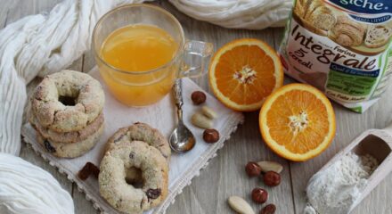 Ciambelline integrali arancia e frutta secca